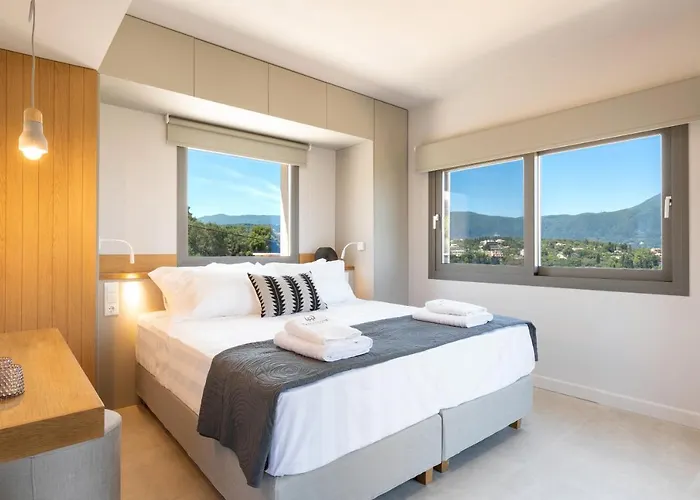 Onore Luxury Apartamento Kato Korakiana
