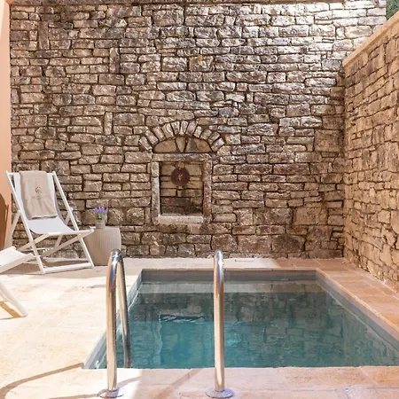 Onore Luxury Kato Korakiana